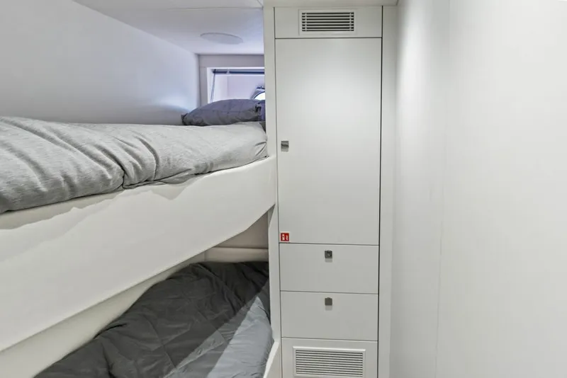 Slide: The Image of Sunseeker 88 Yacht 2026 - 6141678