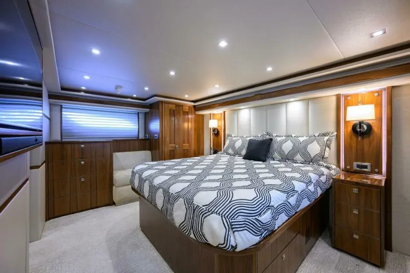 Slide: The Image of Viking 80 - LAMPLIGHTER - Master Stateroom 2019 Viking 80 Convertible LAMPLIGHTER - 6141790