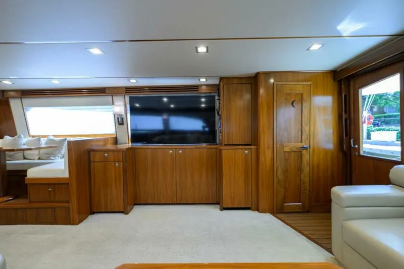 Slide: The Image of Viking 80 - LAMPLIGHTER - Salon 2019 Viking 80 Convertible LAMPLIGHTER - 6141782