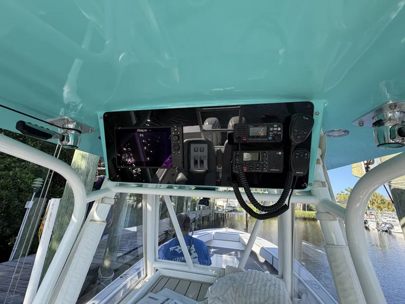 Slide: The Image of Regulator Marine 26CC 2002 - 6141906