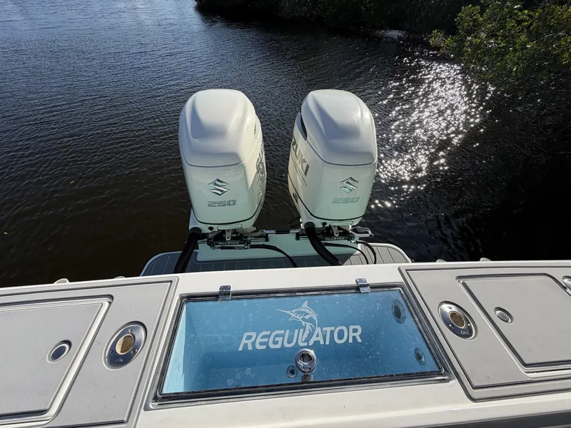 Slide: The Image of Regulator Marine 26CC 2002 - 6141909