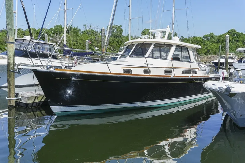 The Image of Sabre 38 Hard Top Express 2006 - undefined