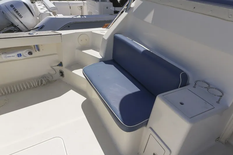 Slide: The Image of Sabre 38 Hard Top Express 2006 - 6142112