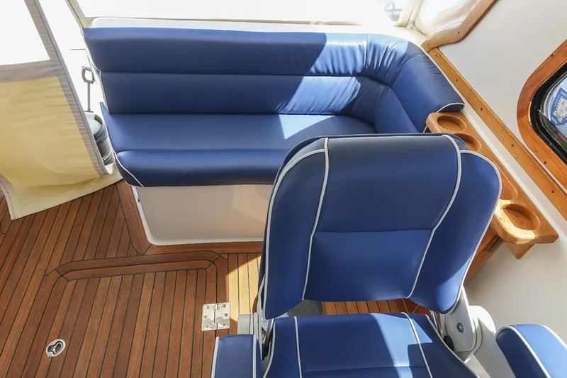Slide: The Image of Sabre 38 Hard Top Express 2006 - 6142096