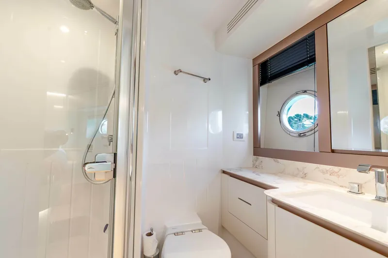 Slide: The Image of Azimut Magellano 66 2023 - 6142583