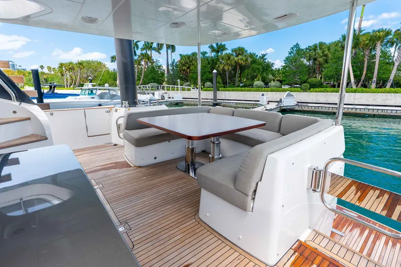 Slide: The Image of Azimut Magellano 66 2023 - 6142615