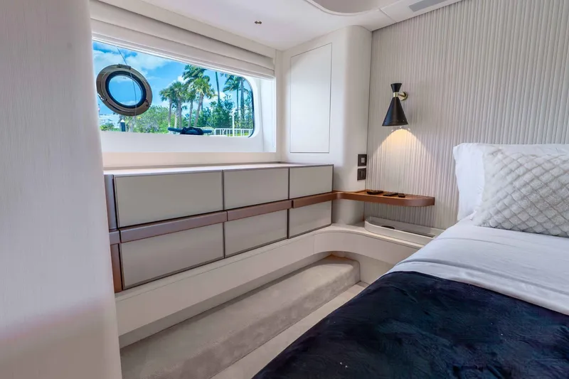 Slide: The Image of Azimut Magellano 66 2023 - 6142599