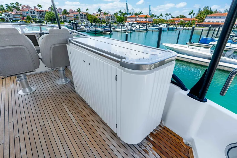 Slide: The Image of Azimut Magellano 66 2023 - 6142646