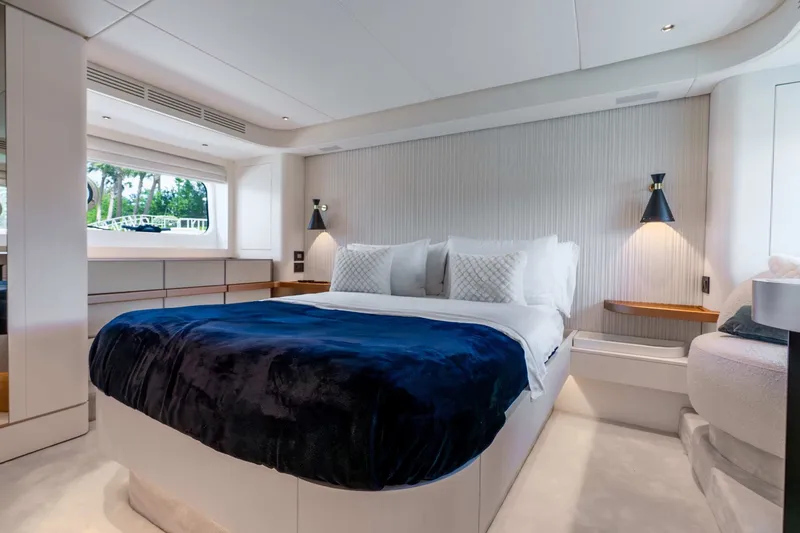 Slide: The Image of Azimut Magellano 66 2023 - 6142607