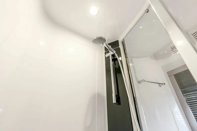 Slide: The Image of Azimut Magellano 66 2023 - 6142590
