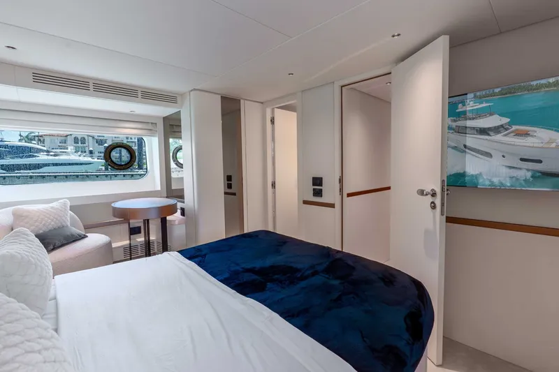 Slide: The Image of Azimut Magellano 66 2023 - 6142602