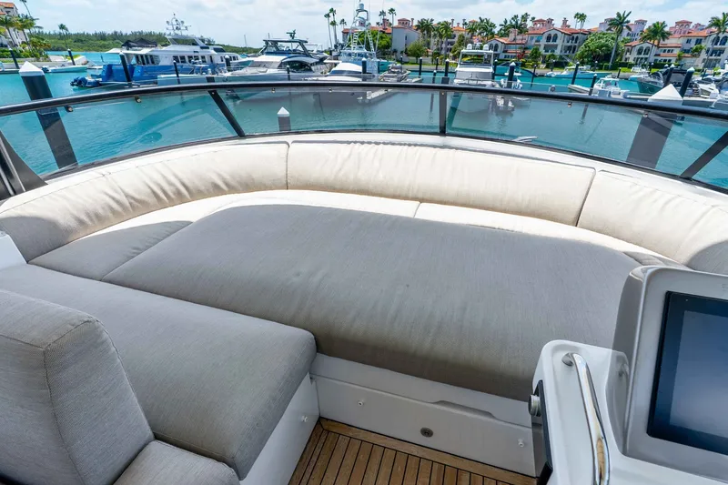 Slide: The Image of Azimut Magellano 66 2023 - 6142643