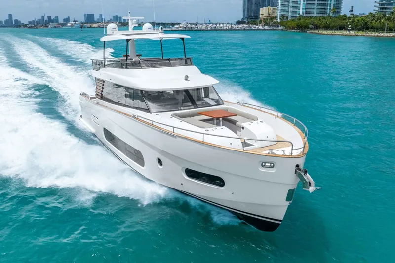 Slide: The Image of Azimut Magellano 66 2023 - 6142653
