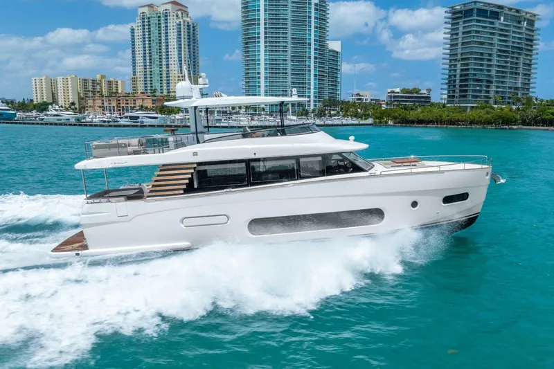 Slide: The Image of Azimut Magellano 66 2023 - 6142652