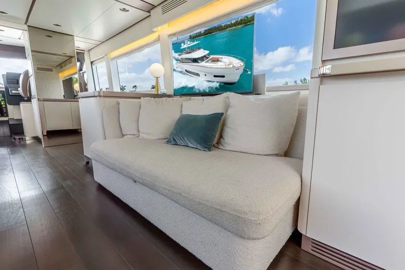 Slide: The Image of Azimut Magellano 66 2023 - 6142621