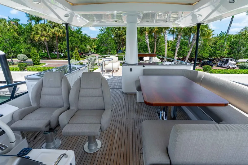 Slide: The Image of Azimut Magellano 66 2023 - 6142645