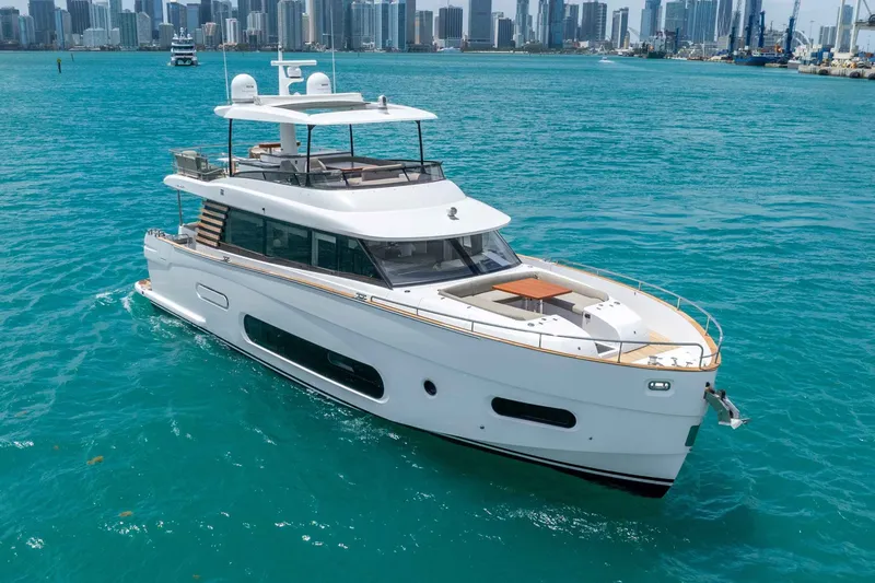 Slide: The Image of Azimut Magellano 66 2023 - 6142656