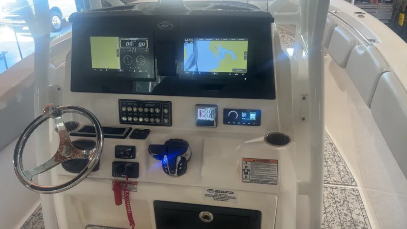 Slide: The Image of Sea Fox 288 Commander 2022 - 6142417