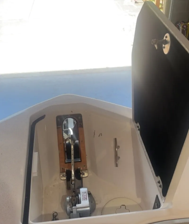 Slide: The Image of Sea Fox 288 Commander 2022 - 6142420