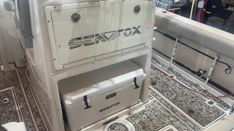 Slide: The Image of Sea Fox 288 Commander 2022 - 6142408