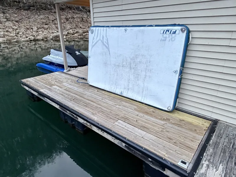 Slide: The Image of Custom 23 x 31 Floating Cabin - Approx 729sqft 2002 - 6142723