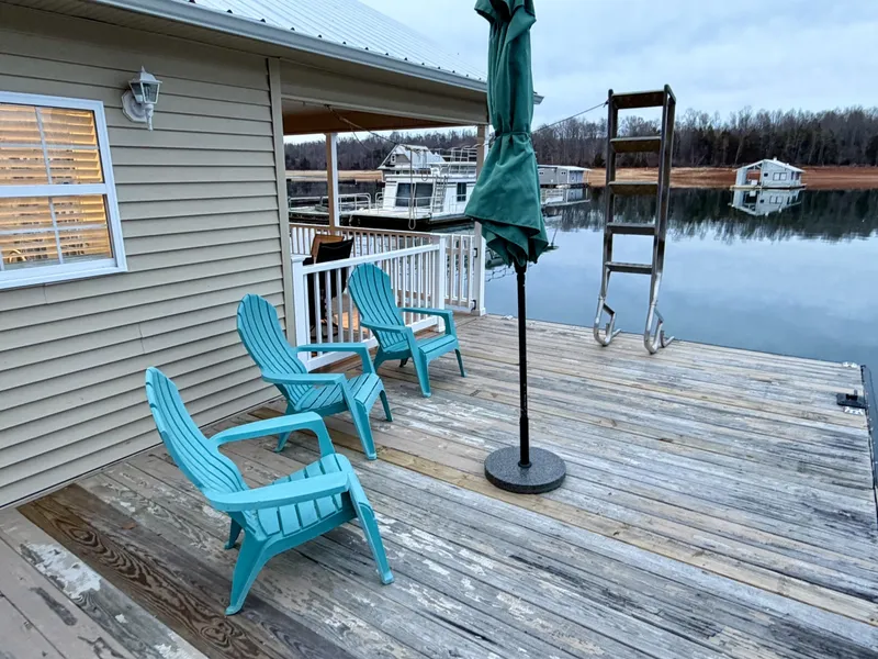 Slide: The Image of Custom 23 x 31 Floating Cabin - Approx 729sqft 2002 - 6142732