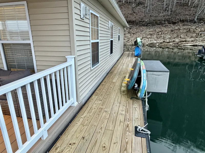 Slide: The Image of Custom 23 x 31 Floating Cabin - Approx 729sqft 2002 - 6142735