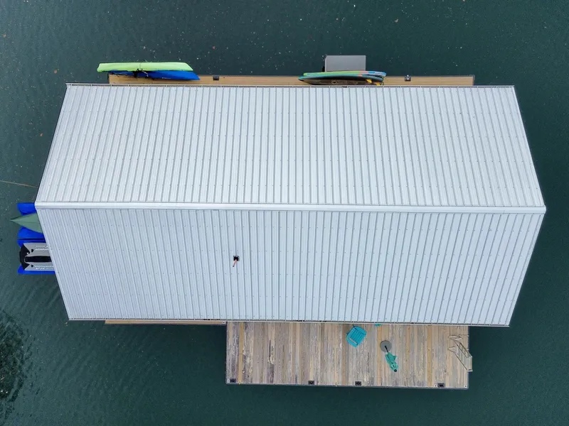 Slide: The Image of Custom 23 x 31 Floating Cabin - Approx 729sqft 2002 - 6142767