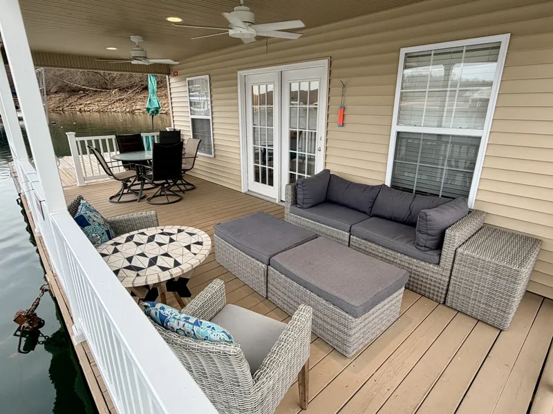 Slide: The Image of Custom 23 x 31 Floating Cabin - Approx 729sqft 2002 - 6142608
