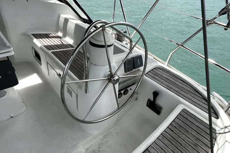Slide: The Image of Jeanneau Sun Odyssey 40 2002 - 6142804