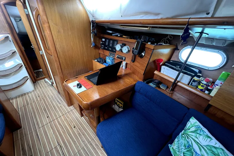 Slide: The Image of Jeanneau Sun Odyssey 40 2002 - 6142780