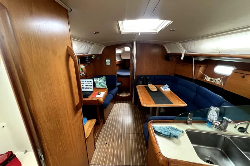 Slide: The Image of Jeanneau Sun Odyssey 40 2002 - 6142777