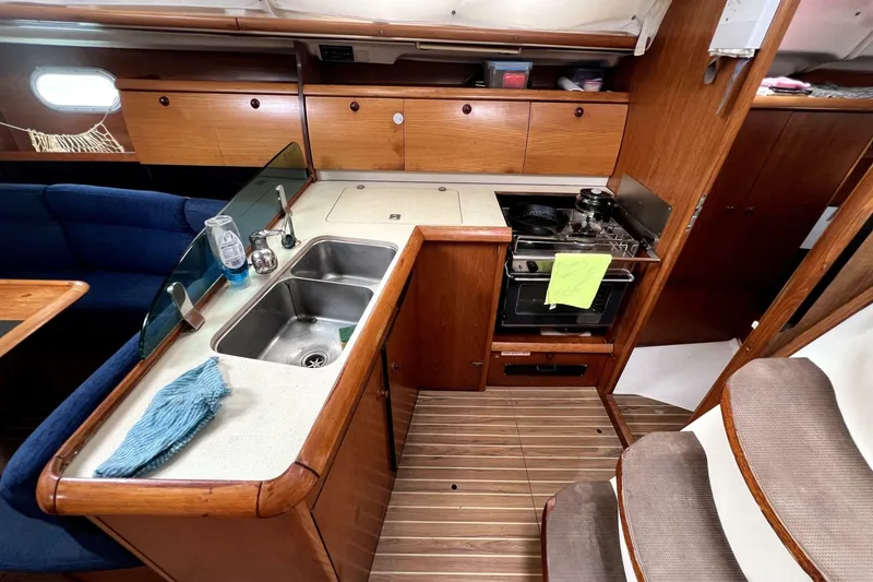 Slide: The Image of Jeanneau Sun Odyssey 40 2002 - 6142791