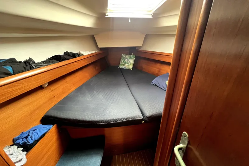 Slide: The Image of Jeanneau Sun Odyssey 40 2002 - 6142784