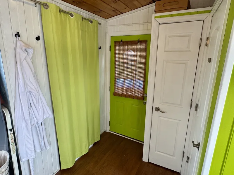 Slide: The Image of Custom 13 x 29 Floating Cabin Approx 377sqft 2008 - 6145710