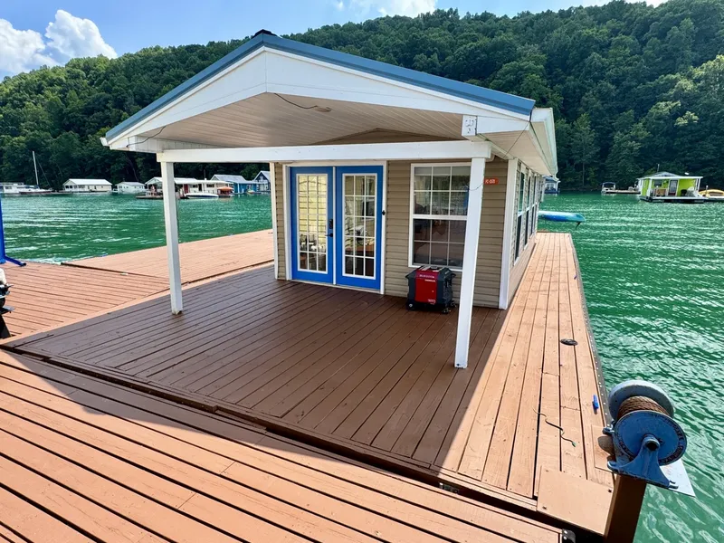Slide: The Image of Custom 13 x 29 Floating Cabin Approx 377sqft 2008 - 6145727