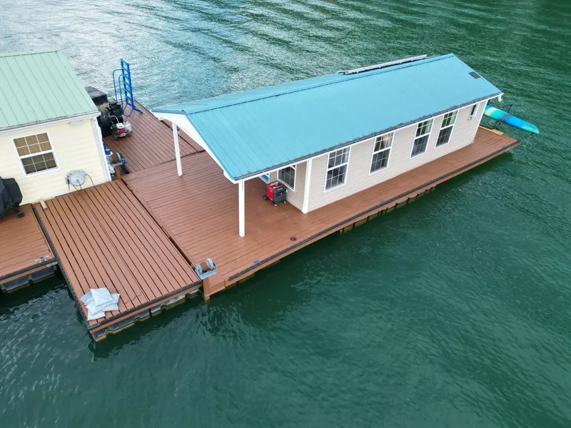 Slide: The Image of Custom 13 x 29 Floating Cabin Approx 377sqft 2008 - 6145676