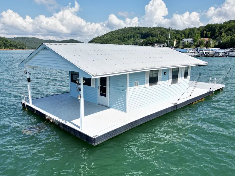 The Image of Custom 18 x 24 Off-Grid Floating Cabin Approx 385sqft 1978 - 6145744