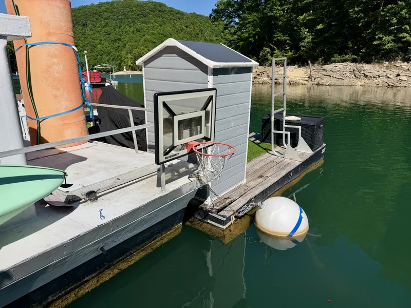 Slide: The Image of Custom 9 x 27 Floating Cabin - 1969 Drift-R-Cruz - 238sqft 1969 - 6146159