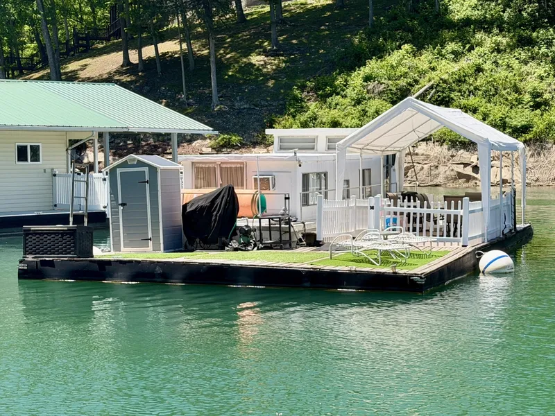 Slide: The Image of Custom 9 x 27 Floating Cabin - 1969 Drift-R-Cruz - 238sqft 1969 - 6146070