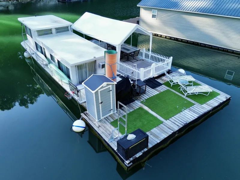 Slide: The Image of Custom 9 x 27 Floating Cabin - 1969 Drift-R-Cruz - 238sqft 1969 - 6146200