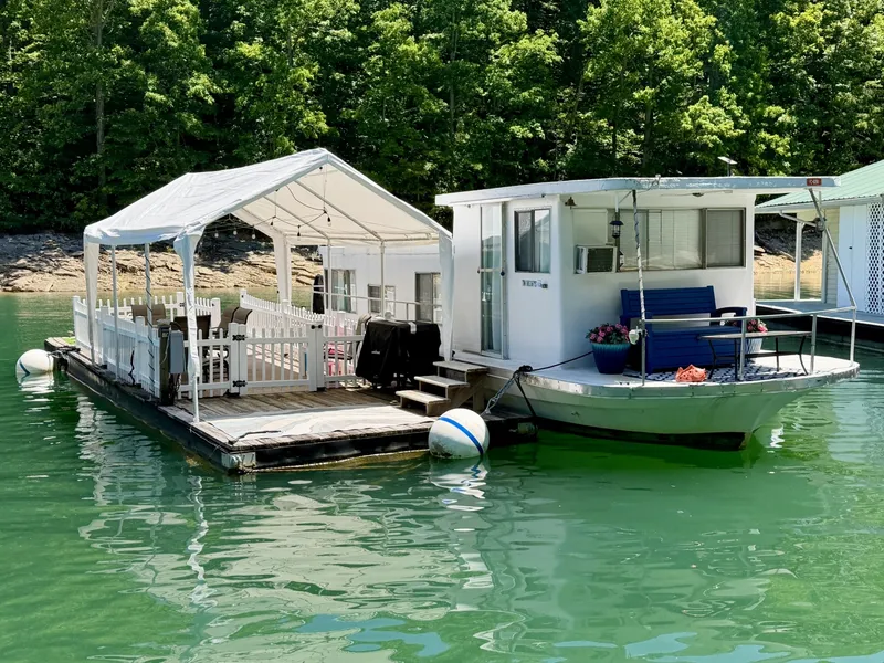 Slide: The Image of Custom 9 x 27 Floating Cabin - 1969 Drift-R-Cruz - 238sqft 1969 - 6146075