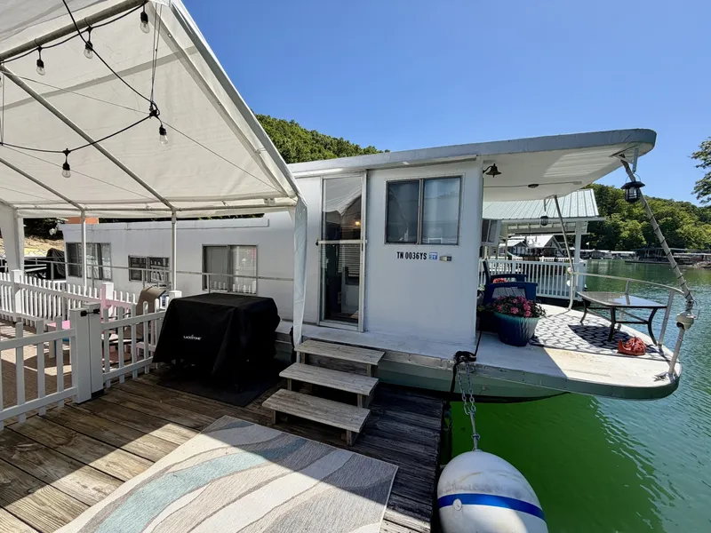 Slide: The Image of Custom 9 x 27 Floating Cabin - 1969 Drift-R-Cruz - 238sqft 1969 - 6146076