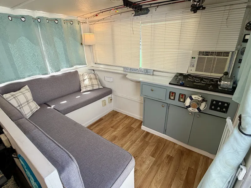 Slide: The Image of Custom 9 x 27 Floating Cabin - 1969 Drift-R-Cruz - 238sqft 1969 - 6146080