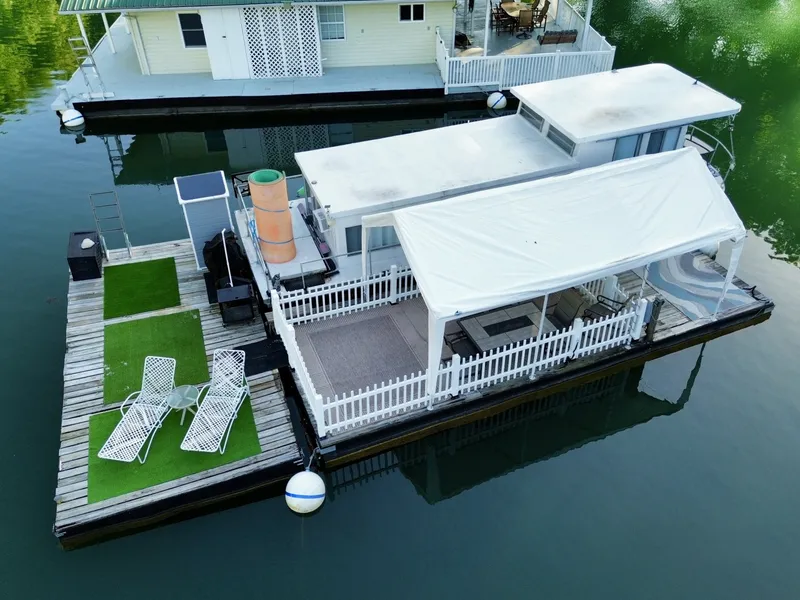 Slide: The Image of Custom 9 x 27 Floating Cabin - 1969 Drift-R-Cruz - 238sqft 1969 - 6146061