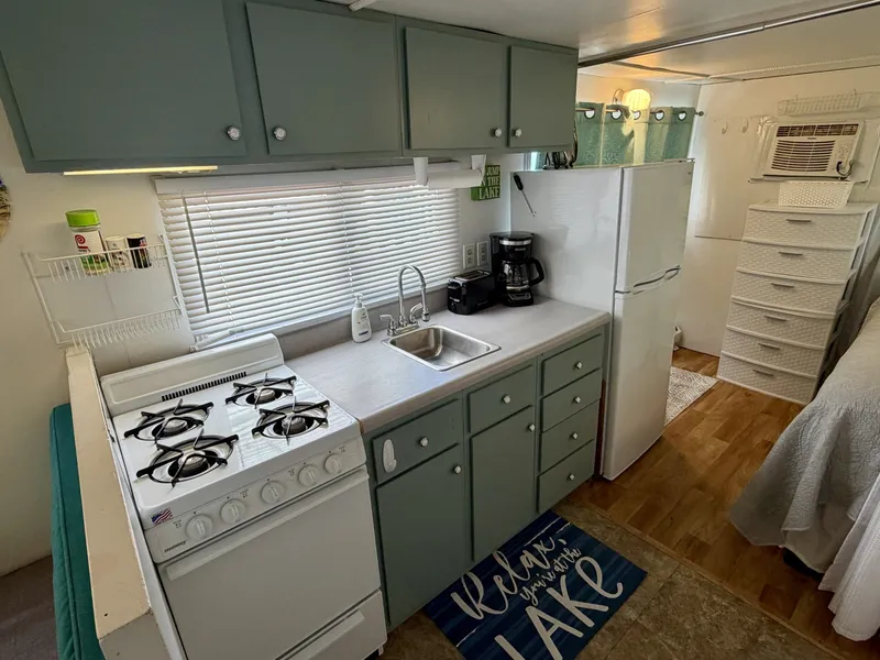 Slide: The Image of Custom 9 x 27 Floating Cabin - 1969 Drift-R-Cruz - 238sqft 1969 - 6146092