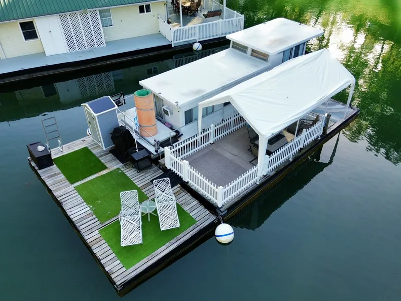 Slide: The Image of Custom 9 x 27 Floating Cabin - 1969 Drift-R-Cruz - 238sqft 1969 - 6146062