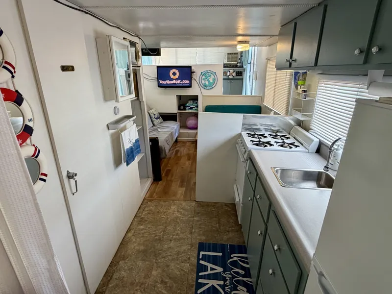Slide: The Image of Custom 9 x 27 Floating Cabin - 1969 Drift-R-Cruz - 238sqft 1969 - 6146102