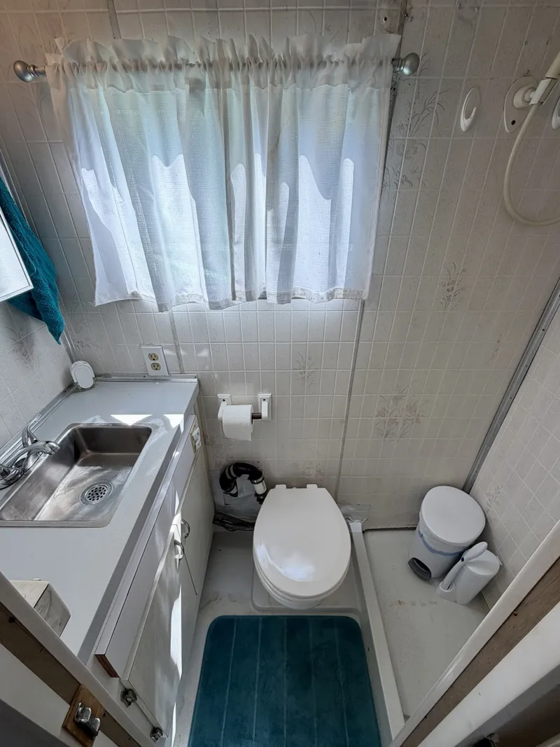 Slide: The Image of Custom 9 x 27 Floating Cabin - 1969 Drift-R-Cruz - 238sqft 1969 - 6146105