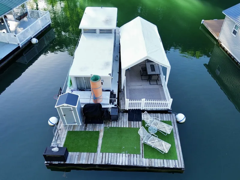Slide: The Image of Custom 9 x 27 Floating Cabin - 1969 Drift-R-Cruz - 238sqft 1969 - 6146063